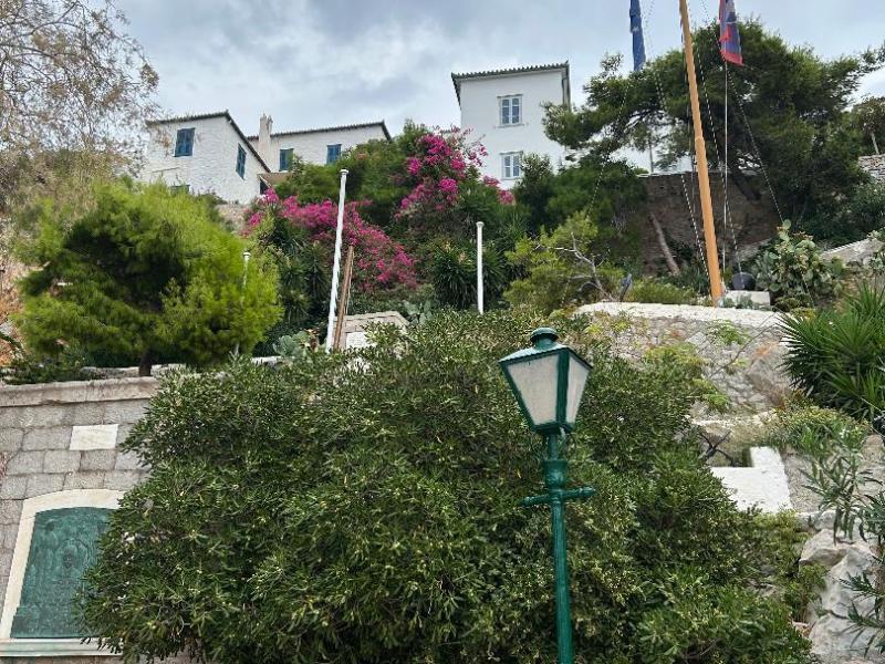 2026 GREEK TRAVEL ADVENTURE: Short Attention Span Version: 21September2026: Hydra/Spetses: Trapped by a Rising Swell in a Seaside Restaurant: Sailing into a&nbsp;Blackout